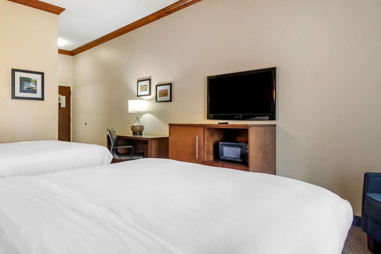 Comfort Inn & Suites Statesboro - University Area Kültér fotó