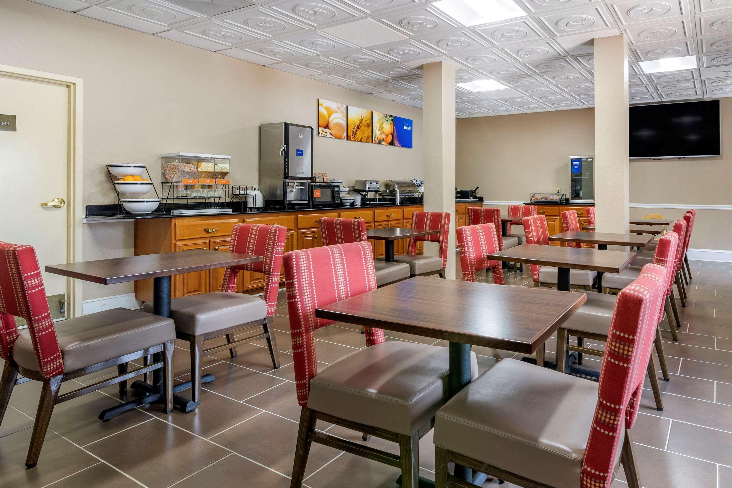 Comfort Inn & Suites Statesboro - University Area Kültér fotó