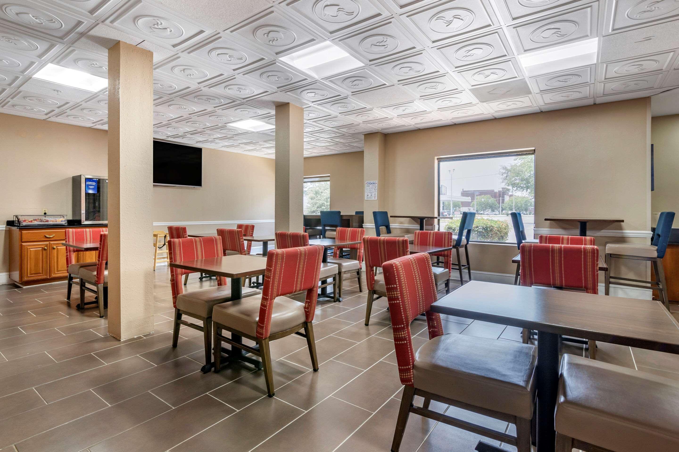 Comfort Inn & Suites Statesboro - University Area Kültér fotó